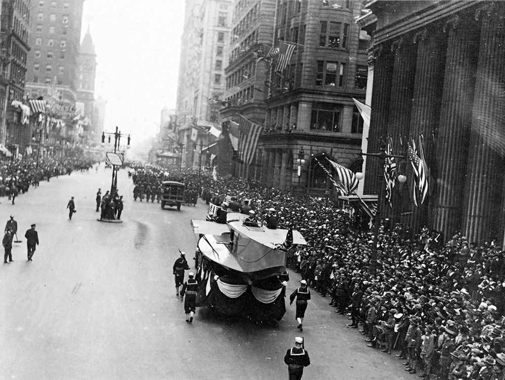 The Liberty Loan Parade on September 28, 1918, in Philadelphia, with its close-packed crowds was ground zero for the spread of influenza in the city. U.S. Naval History and Heritage Command