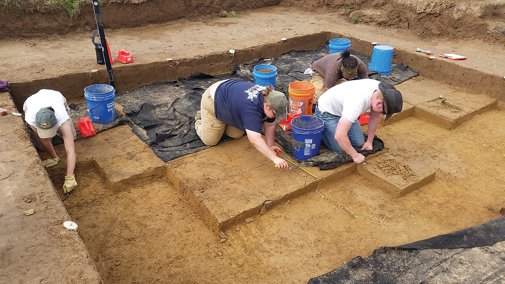 Students carefully exposing a stone tool workshop at the James W. Hatch Site in 2017. Photo, Pennsylvania State Historic Preservation Office