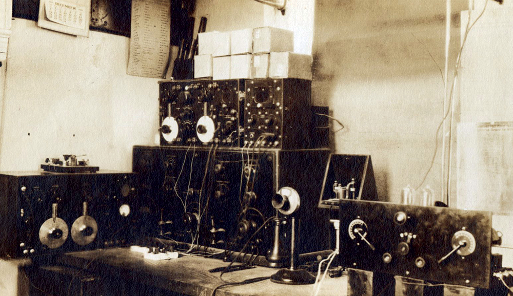 Superheterodyne receiver with U.S. Navy amplifiers at Sea Gate Station. Pennsylvania State Archives, MG-424
