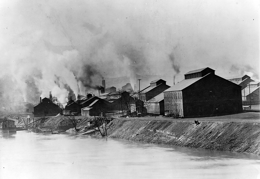 Smoke and exhaust surge from the American Steel & Wire plant on the banks of the Monongahela in Donora in this 1910 photograph. Library of Congress Prints and Photographs Division