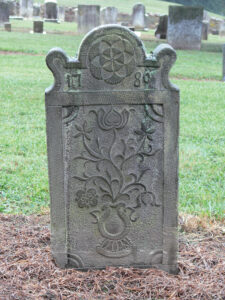 This is the reverse side of a well-preserved headstone in the Old Lower Saucon Cemetery in Hellertown, Northampton County, by Jacob Motz, formerly known as the Northampton Carver. Photo, Patrick J. Donmoyer