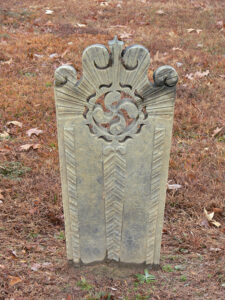 Carved for Kezia Jones, who died in 1828, this gravestone in the Primitive Baptist Cemetery in Abbott’s Creek, North Carolina, exhibits the elaborate pierced stonework of Joseph Clodfelter with classic motifs common in the Pennsylvania Dutch diaspora. Clodfelter was the grandson of Swiss immigrant Felix Glatfelder and son of the celebrated cabinetmaker Jacob Clodfelter, whose family first settled in York County before relocating to the North Carolina Piedmont. Photo, Patrick J. Donmoyer