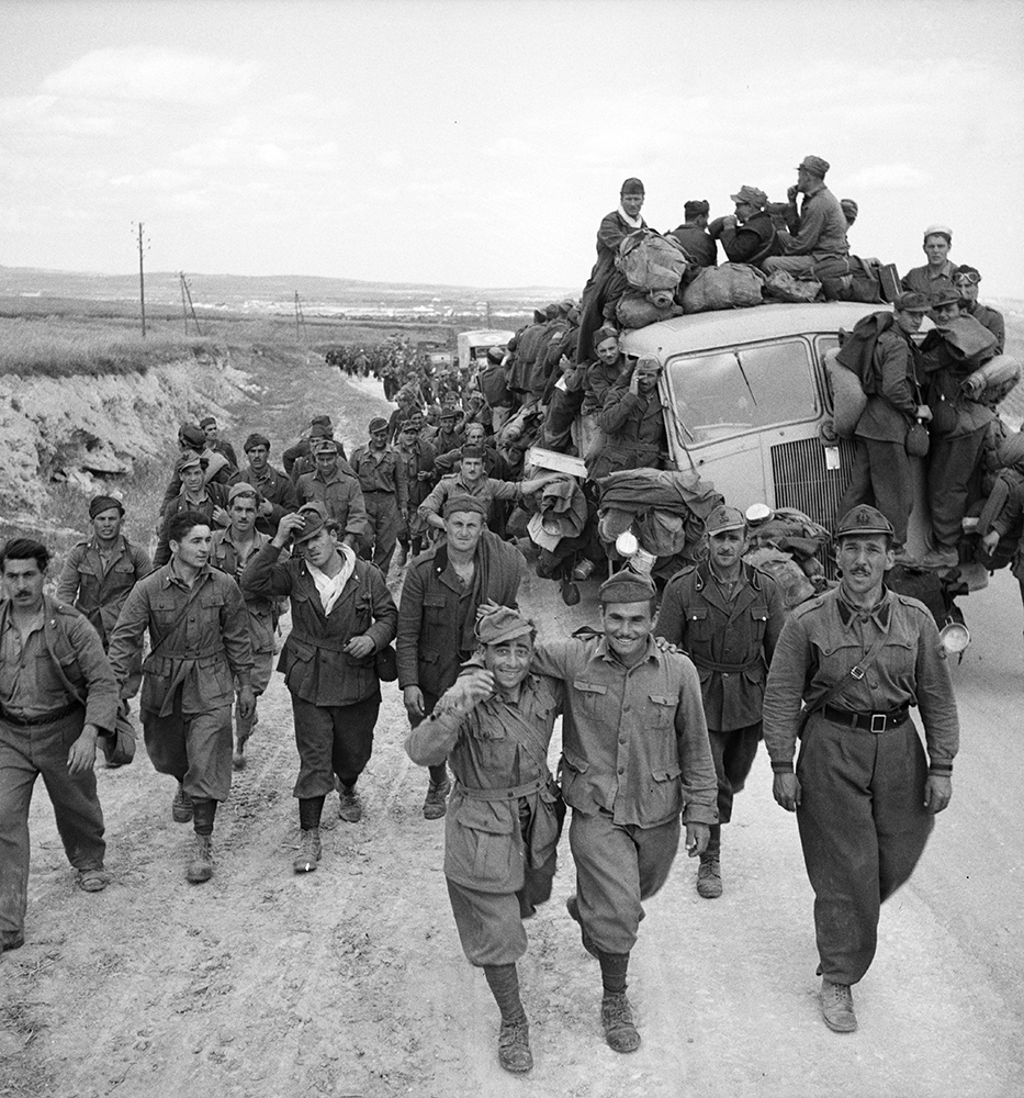 At the conclusion of the Tunisian Campaign in May 1943, about 267,000 German and Italian soldiers were captured as prisoners of war. Some of these men were detained in prison camps throughout Pennsylvania. Here, Axis prisoners are being moved out of the city of Tunis following the conflict. Library of Congress, Prints and Photographs Division